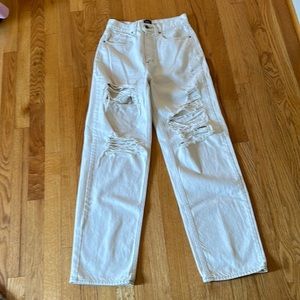 Urban outfitters BDG high rise baggy creams jeans never worn size 26